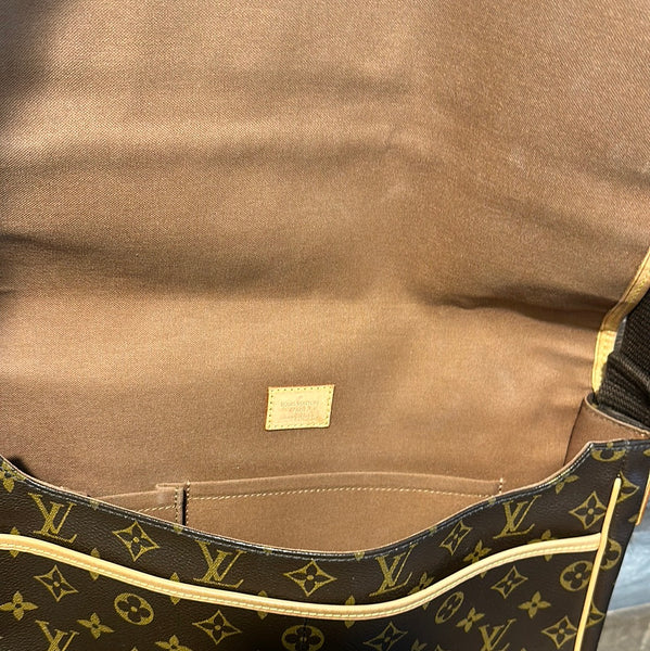 Louis Vuitton Bosphore Monogram Messenger Bag