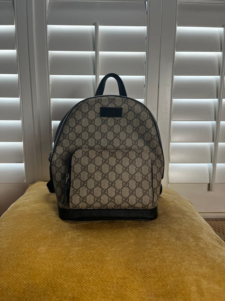 Gucci GG Supreme Small Backpack