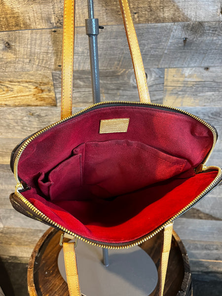 Louis Vuitton Coussin Leather Handbag