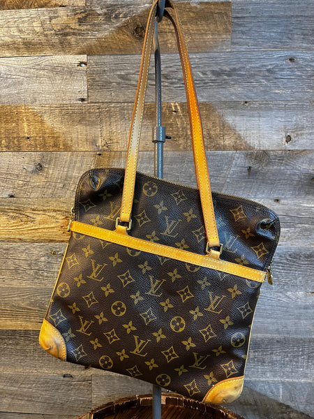 Louis Vuitton Coussin Leather Handbag