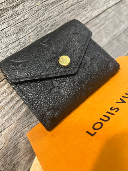 Louis Vuitton Victorine Empreinte Black Wallet – Uptown Cheapskate