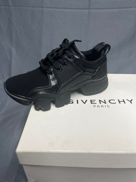 Givenchy JAW Low Top Sneakers