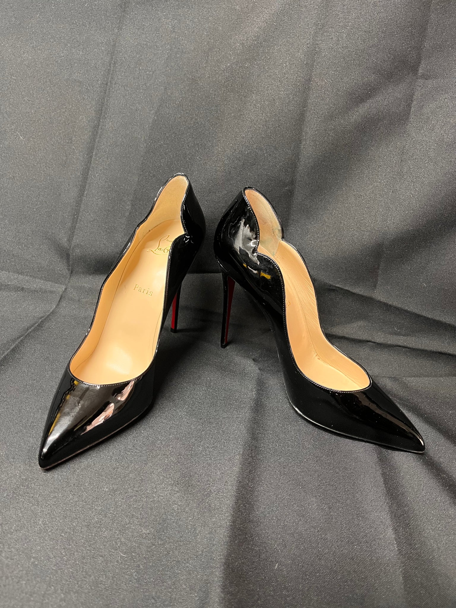  Christian Louboutin Hot Chick 100mm Patent Leather