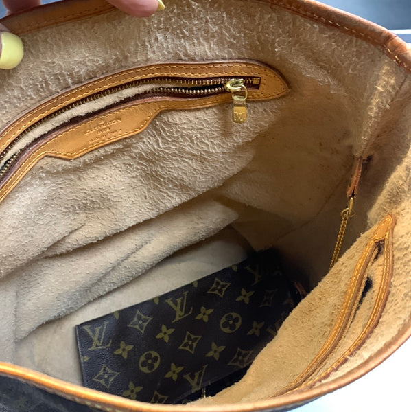 Louis Vuitton Monogram Bucket Bag w Pouchette