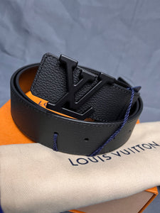 Louis Vuitton Taiga LV Initials Leather Belt